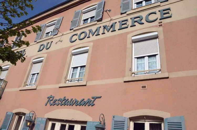 Hotel Du Commerce Pont-de-Vaux Zewnętrze zdjęcie