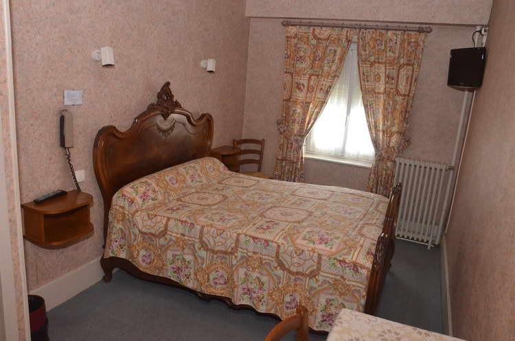 Hotel Du Commerce Pont-de-Vaux Zewnętrze zdjęcie